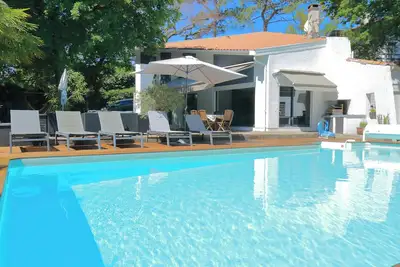 Image de Au calme absolu Villa d’architecte  6/8 pers - Piscine chauffée au Pyla