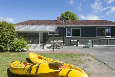 Image de Ce Bach a tout pour lui - Rainbow Point Holiday Home