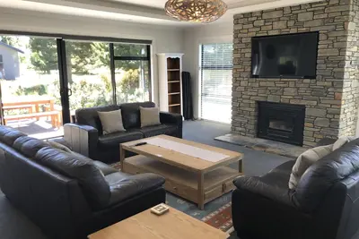 Image de Twizel - Maison de 4 chambres à coucher sur North West Arch - WiFi