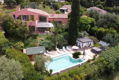 Image de Villa corniche Fleurie très belle villa d'architecte, piscine, 6km centre ville