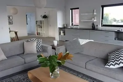Image de Moderne, grand, ouvert 1 chambre appartement