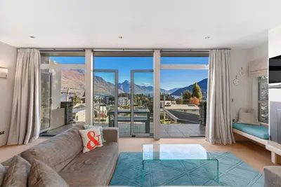 Image de Diamond Villa - Lake Views, Central Location