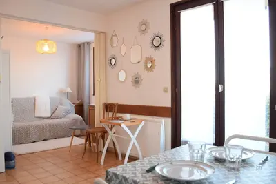 Image de Appartement cosy au calme avec terrasse, parking, et internet à Évian