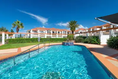 Image de Breakers Block 3 - Unit 2 - Piscine dans le complexe