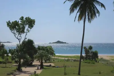 Image de Villa en bord de mer / Sur la plage de Nilaveli