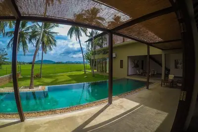 Image de Villa de luxe avec piscine extérieure - Bnb (10p)