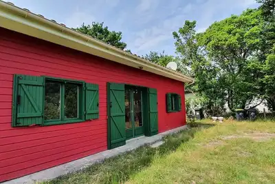 Image de 133 - Chalet chaleureux à 600 mètres du Lac d'Hourtin idéal pour 4 personnes