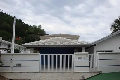 Image de Les pieds dans le sable de la plage Tenorio - 5 suites