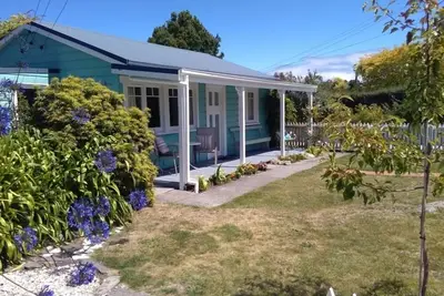 Image de Marchez jusqu'au quai et au village