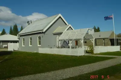 Image de Église rénovée dans un ancien village minier d'or