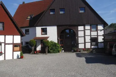 Image de Une propriété confortable avec de l'histoire dans la belle \"Lipperland\", Forêt de Teutberg