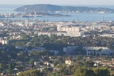 Image de appartement T2 neuf climatise vue sur mer