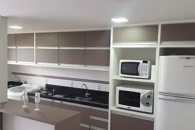 Image de TRÈS Bien MEUBLÉ Nouvellement MEUBLÉ