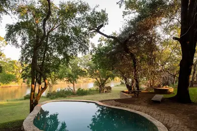 Image de Le Lodge peut accueillir jusqu'à 12 invités à ce faible taux.