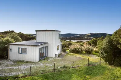 Image de Surfinn Eco Cottage - Cottage Papatowai