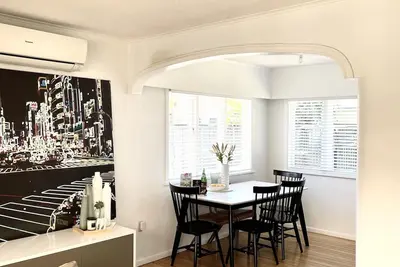 Image de Bungalow contemporain - idéal pour les familles!