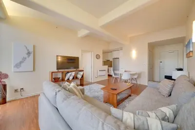 Image de Awesome 2 Bed Wakefield Apartment