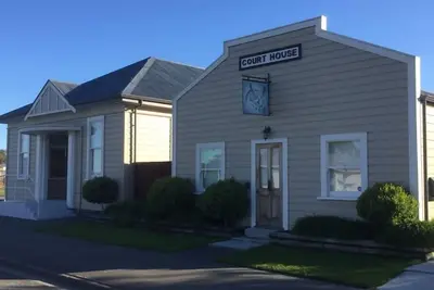 Image de La Poste: hébergement historique à Amberley