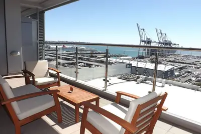 Image de Million Dollar Harbour View all room Handy Location