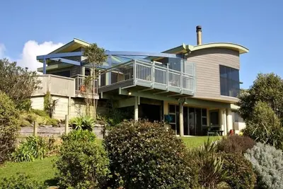 Image de Ultimate Seaside Living à Wanaka Bay, New Plymouth.