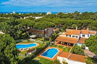 Image de Villa privée avec piscine à Vilamoura - idéale pour les grandes familles