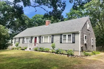 Image de Prix De Fin D'ÉTÉ SPÉCIAUX! Spacieuse & PRIVÉE Maison 6 Chambres Proche De L'Ocean