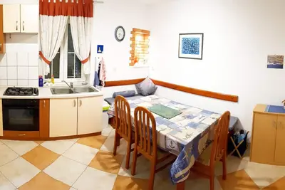 Nouveau studio de charme dans le centre de Bol