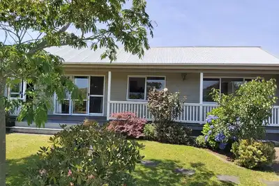 Image de Maison avec vue imprenable sur la campagne et la mer