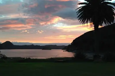 Image de Cottage indépendant dans la baie tranquille - quai et amarre - idéal pour les plaisanciers