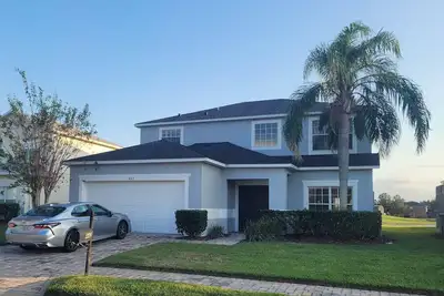 Image de 5 Bedroom family home in gated community, near Disney.