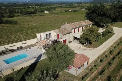Image de Mas piscine privée clôturée, 5 min Gorges Ardèche, Clim, Wifi, au calme.