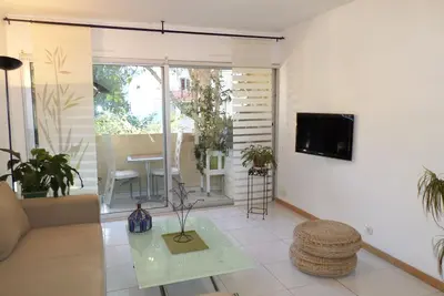 Image de Beau studio à 2 min des plages