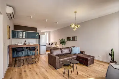 Image de Bright, newly renovated loft in the heart of historc center overlooking the Tiber River.