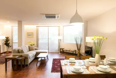 Image de Top Deck 2 Story House Centre Bangkok