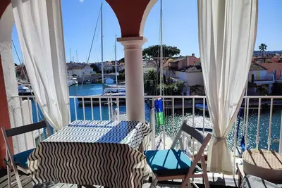 Port Grimaud :La Venise Provencale, vue exceptionelle! \nLuxueux:Ac, ménage inclus.