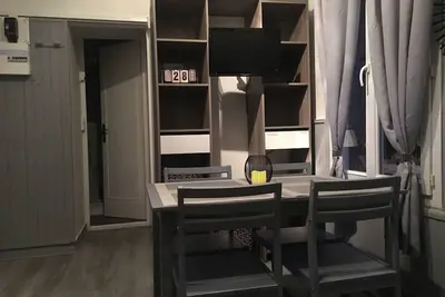 Image de \"Les Bords Du Lac\" Proche de la mer (10 minutes) lieux de loisir et tourisme