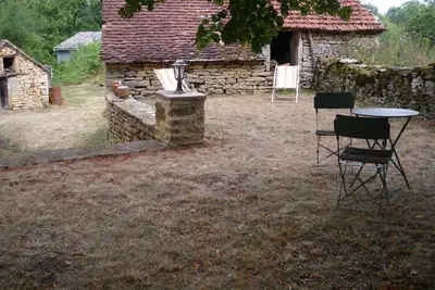 Image de maison au calme pour visiter les joyaux du lot