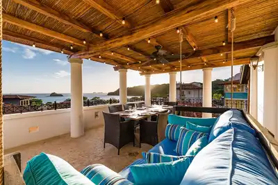 Image de 2 Bdr Apt avec vue sur l'océan à Las Catalinas Beach Town