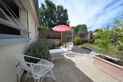 Image de Petite Maison au Coeur de Dinard - Terrasse ensoleillée