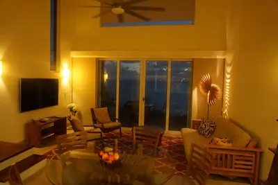 Image de Beau Complexe Résidentiel seulement 17 condominiums, meilleure vue sur Isla