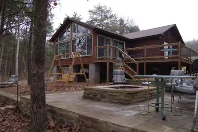 Image de Lake Dardanelle Cabin sur la baie de Dublin
