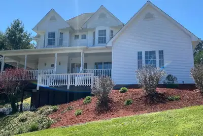 Image de 3233 Dry Hill Road (cache en haut d'une colline)