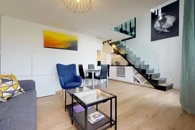 Image de Lumineux, calme avec 2 Ch, 2 Sdb, 2 Wc et garage