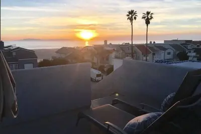 Image de Ocean Dr Stunner avec vue sur l'océan à partir de 3 niveaux.