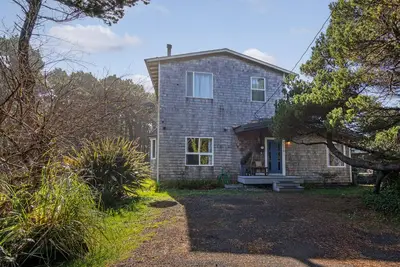 Image de Wrens Nest ~ Plage de sable au nord de Yachats
