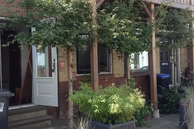 Image de bel appartement dans une rue calme, à 5 minutes de la plage et du centre