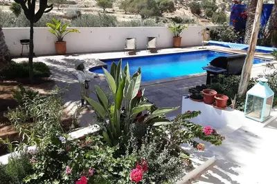 Image de Grande Villa /300m2/15 Pers/Piscine/7 Ch/6 Sdb/Garage/Vue Exceptionnelle