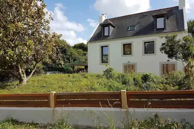 Image de Belle Ile - Sauzon - Maison entièrement rénovée avec jardin 10 personnes -