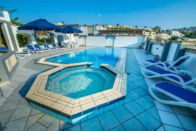 Image de La Mediteranea Villa Apartments Garden Flat