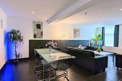 Image de Appartement 3 chambres centre-ville avec espace extérieur - B